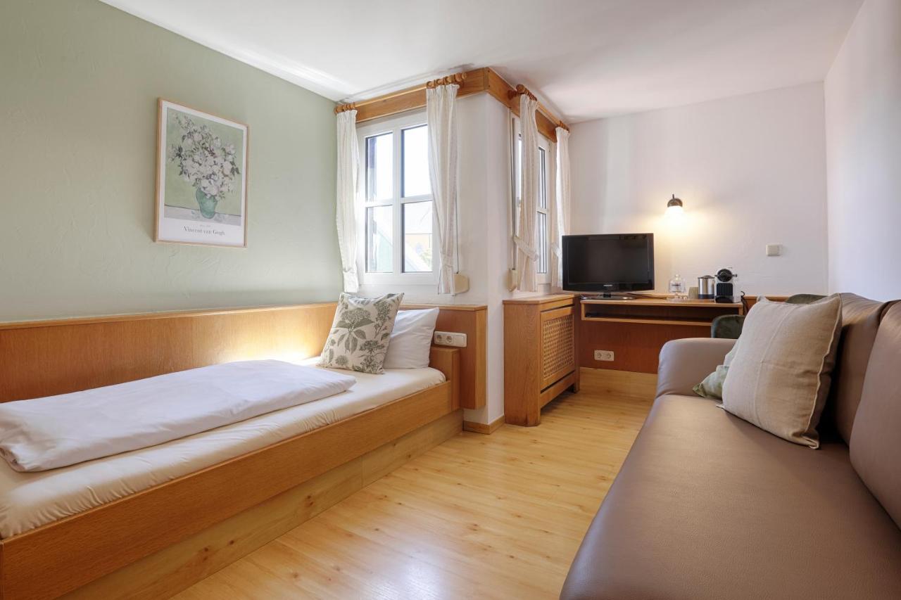 Landhotel Schwab - By Homekeepers Schwarzach am Main Exteriér fotografie